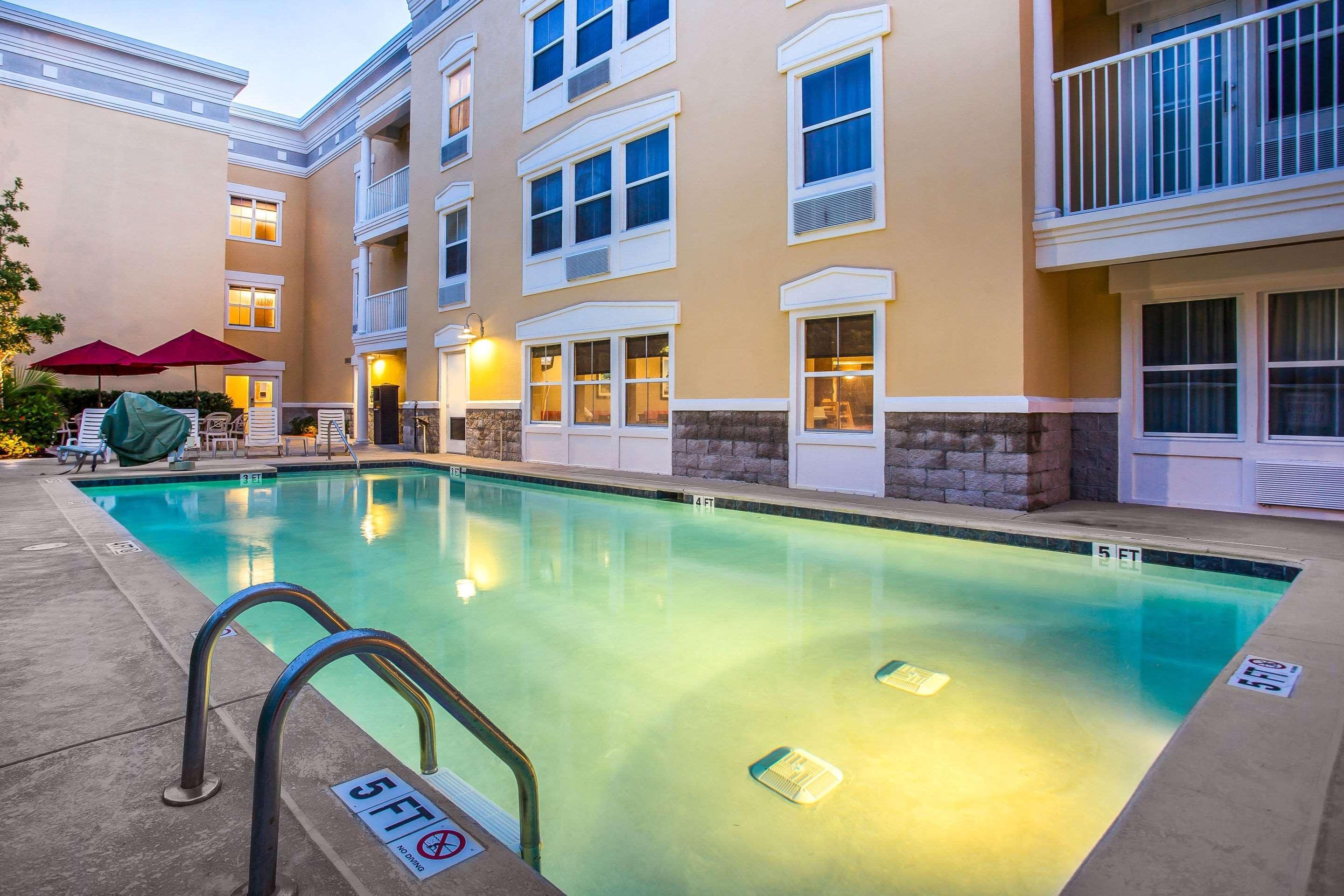 Comfort Suites At Isle Of Palms Connector Mount Pleasant Kültér fotó