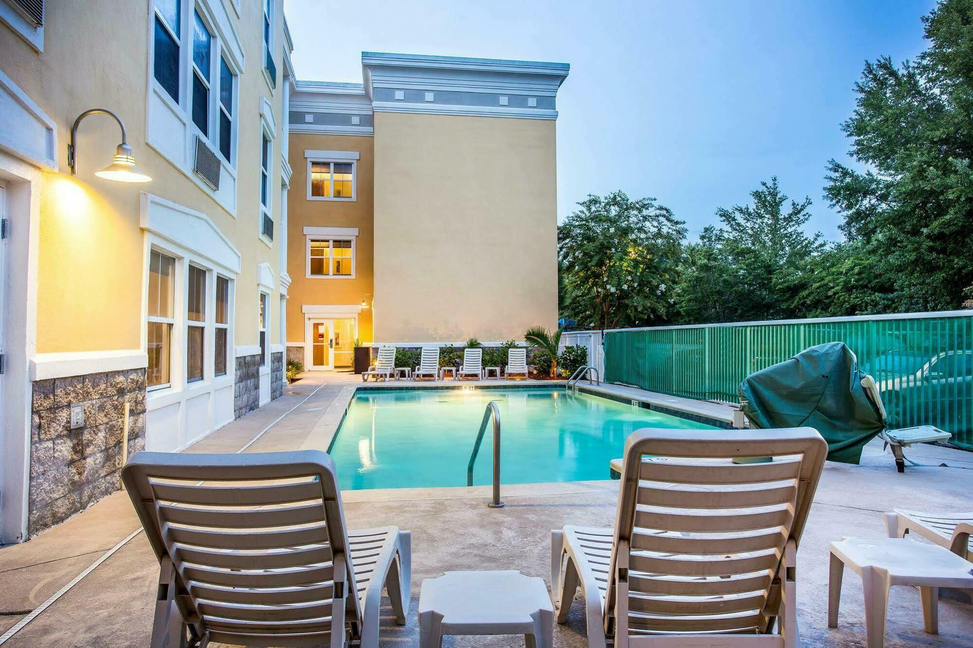 Comfort Suites At Isle Of Palms Connector Mount Pleasant Kültér fotó